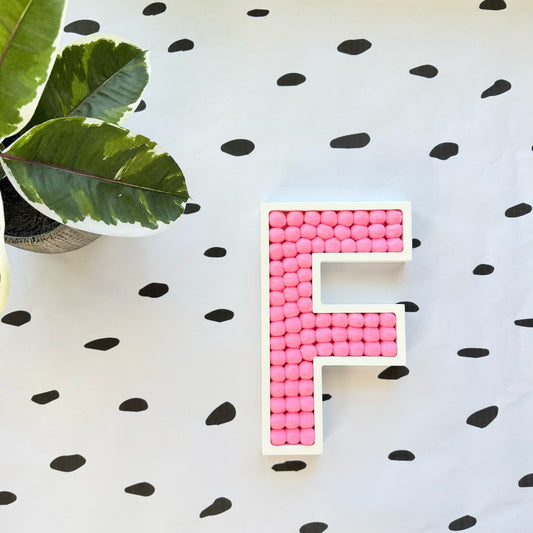 Ponponlu Dekoratif Ahşap F Harfi – 30 cm – Pembe